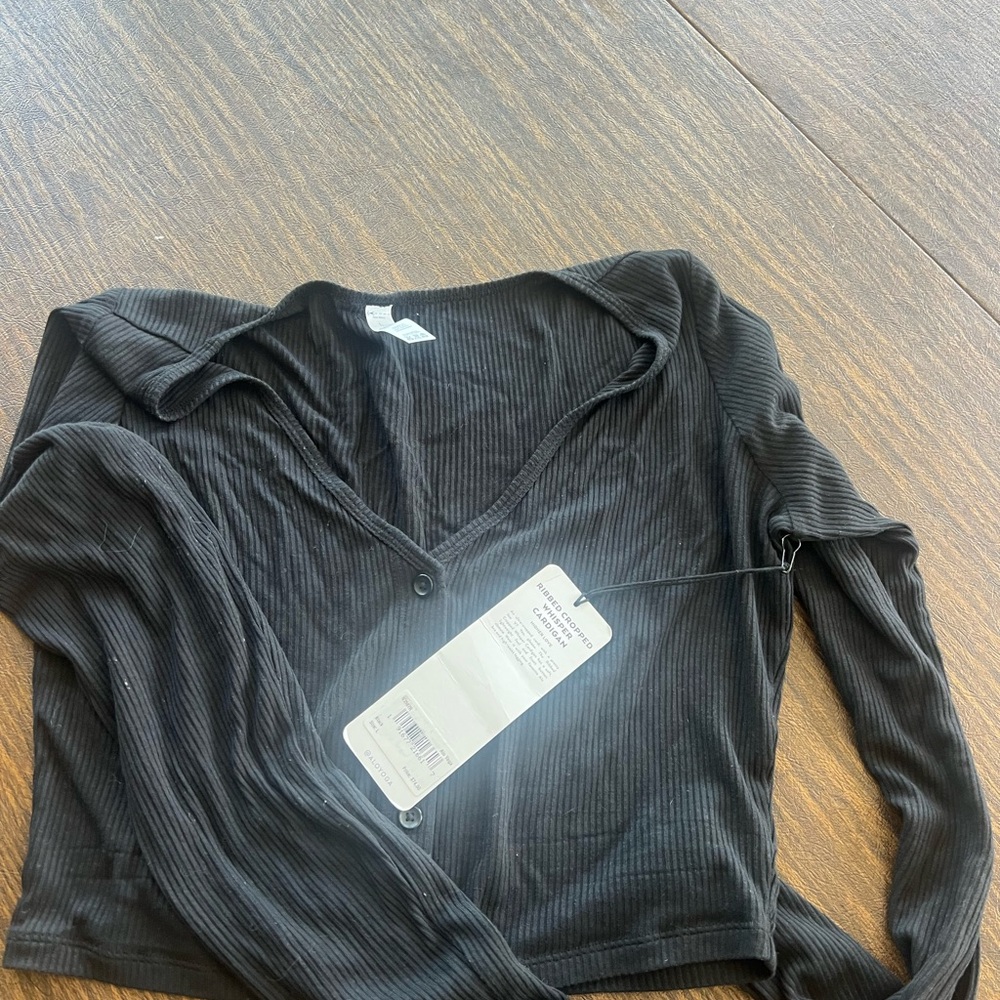 ALO Yoga Black Ribbed Long Sleeve V-Neck Button Top-NWT